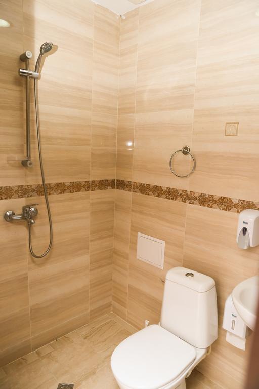 Hotel & Restaurant Ida Kŭrdzhali المظهر الخارجي الصورة